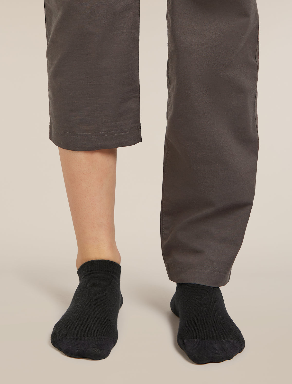 Women's Merino Lifestyle Fine Gauge No Show Socks Black/Snow - 4