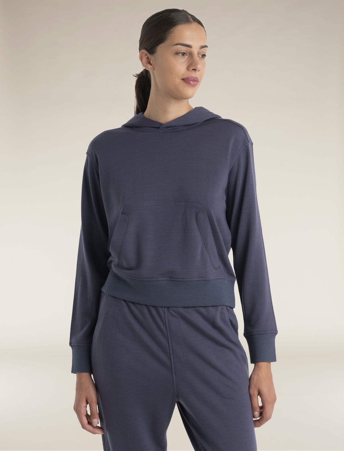 Women's Merino Blend 200 Crush Long Sleeve Hoodie Graphite - 1
