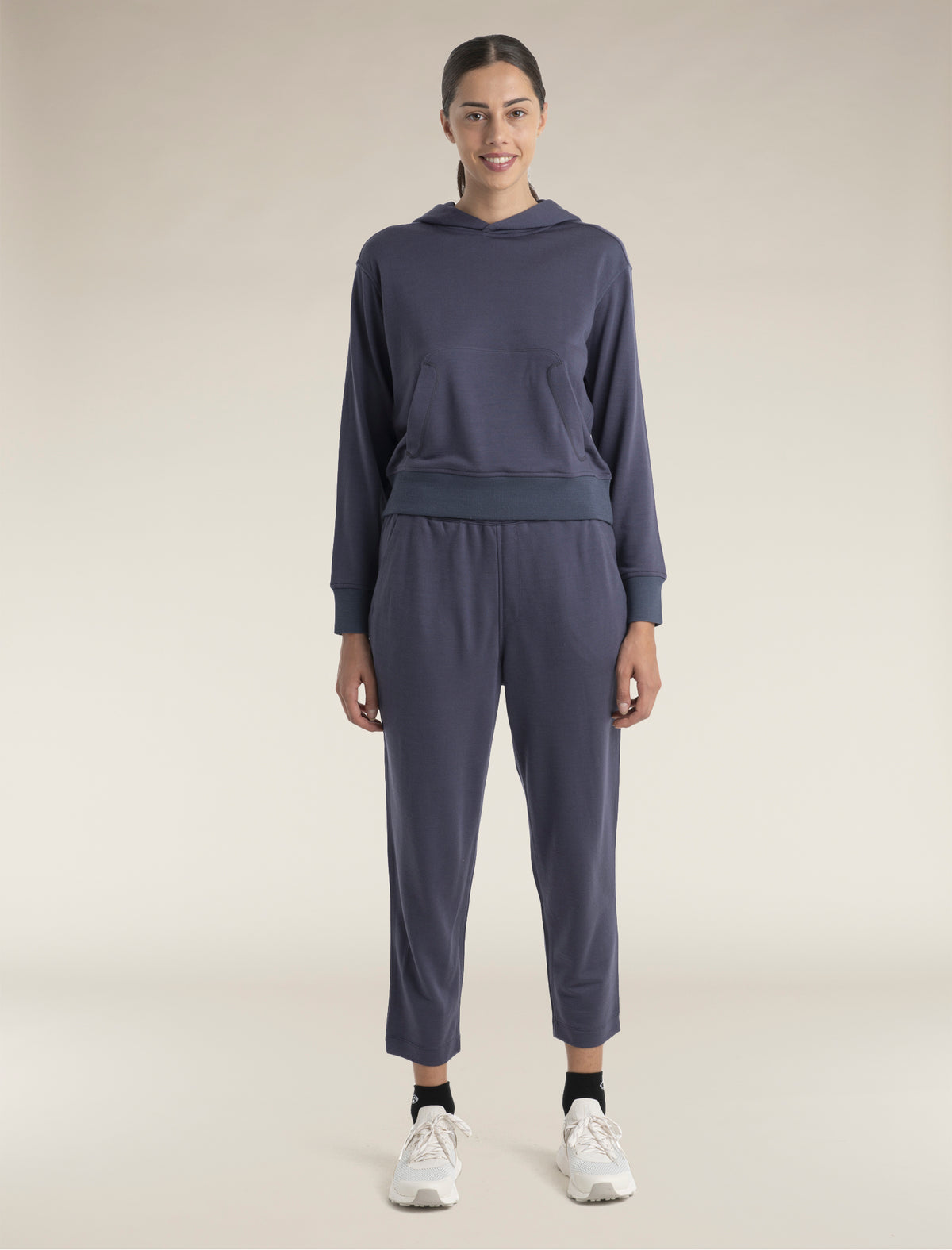 Women's Merino Blend 200 Crush Long Sleeve Hoodie Graphite - 3