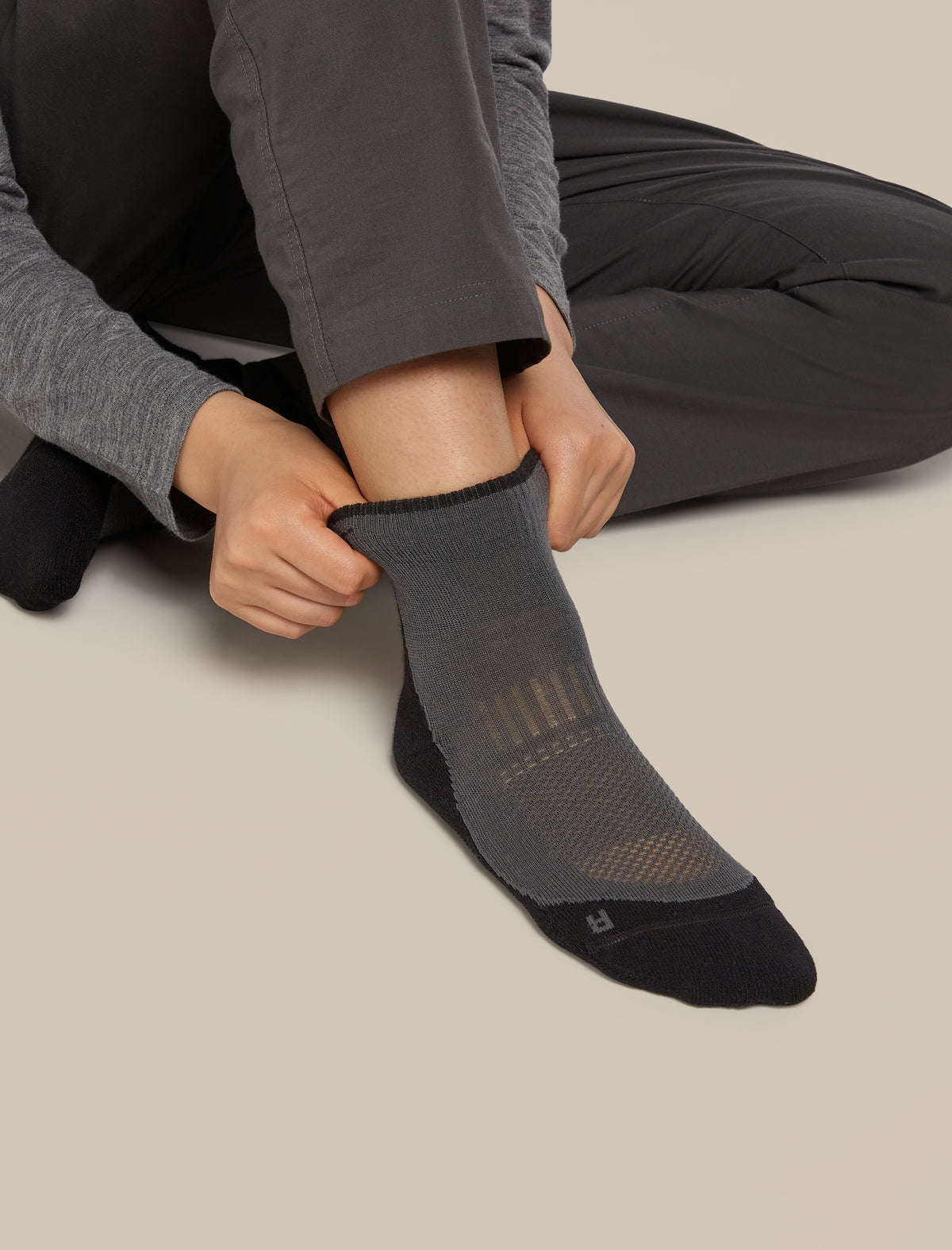 Mini-chaussettes mérinos léger Hike+ Femme Obsidian/Black - 2