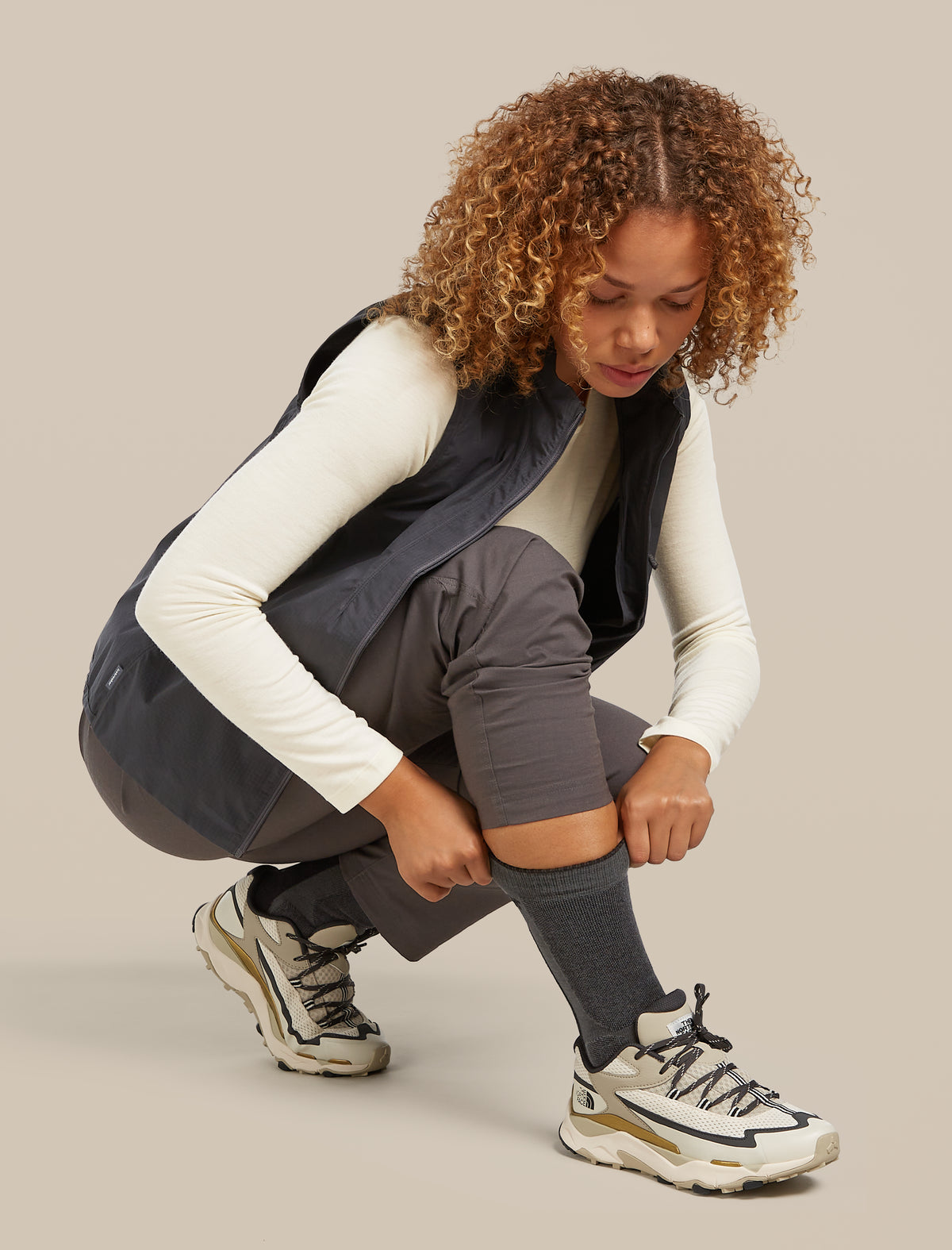 Women's Merino Hike+ Heavy Crew Socks Obsidian/Black - 3