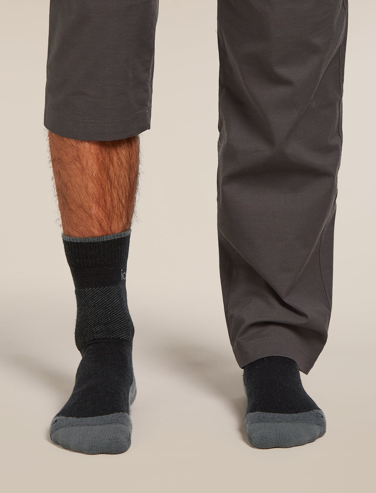 Men's Merino Hike+ Medium Crew Socks Black/Obsidian - 4