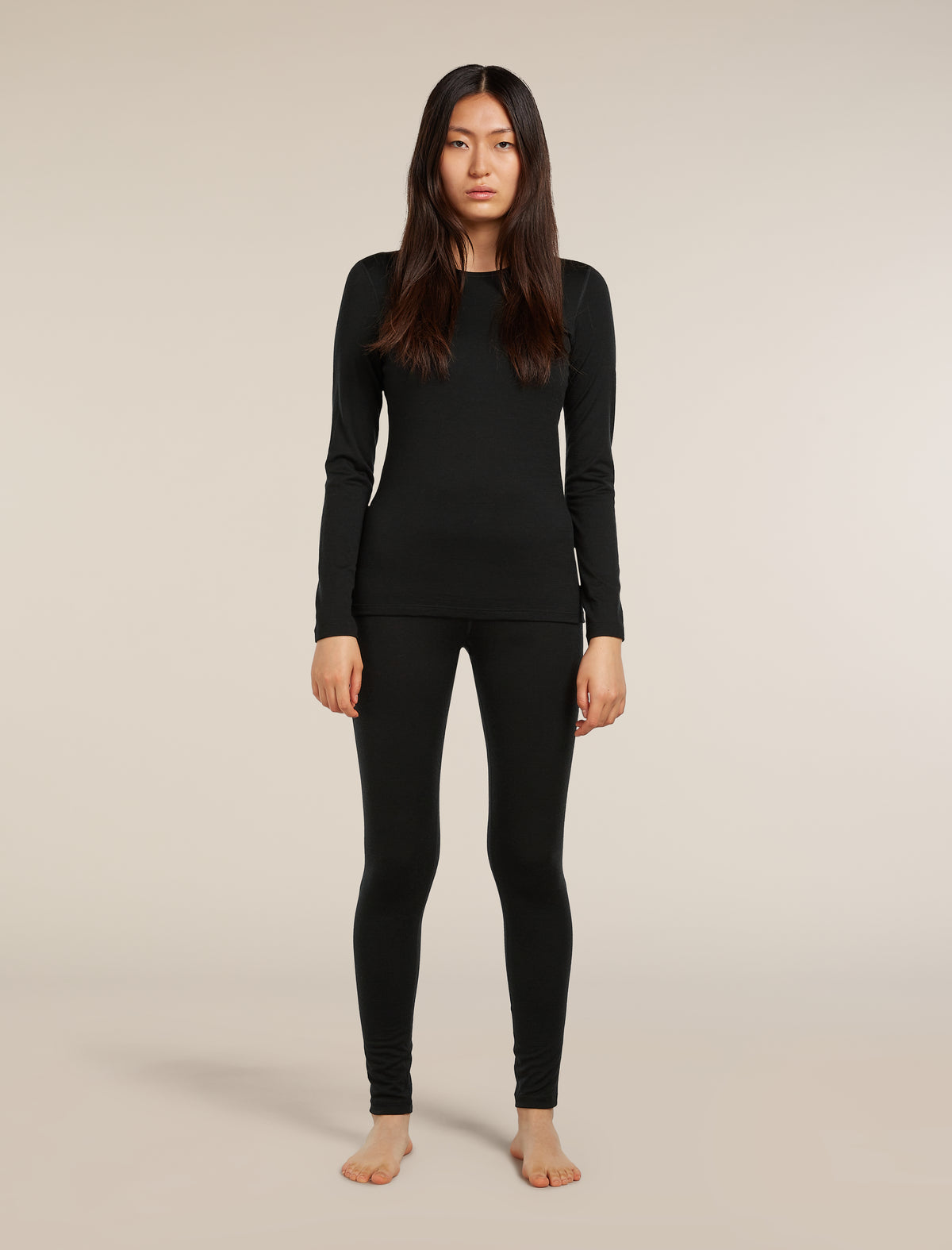 Women's Merino 200 Oasis Long Sleeve Crewe Thermal Top Black - 3