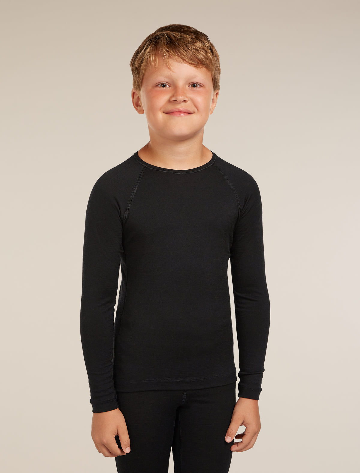 Kids’ Merino 200 Oasis Long Sleeve Crewe Thermal Top Black - 3
