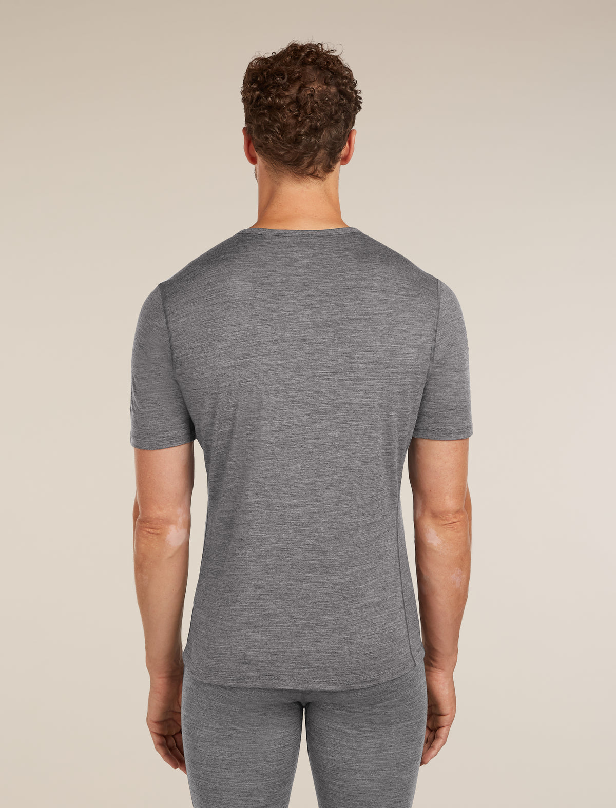 Men's Merino 200 Oasis Short Sleeve Crewe Thermal Top Gritstone Heather - 2