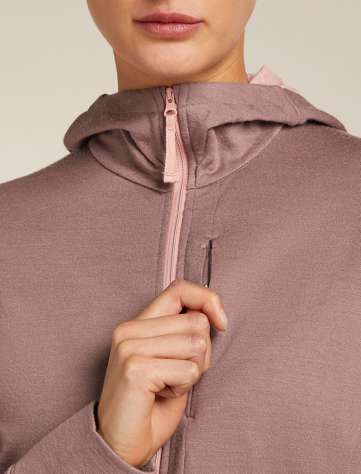 Women's Merino 260 Quantum Long Sleeve Zip Hoodie Summit/Blush - 10